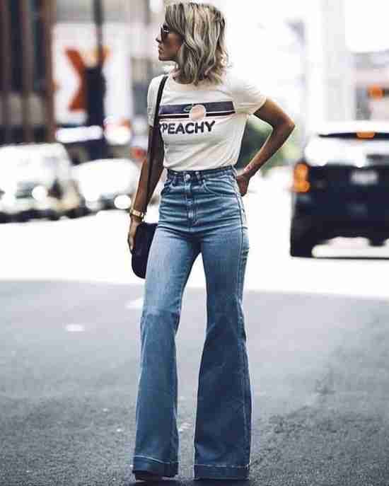 Looks com calça flare jeans.